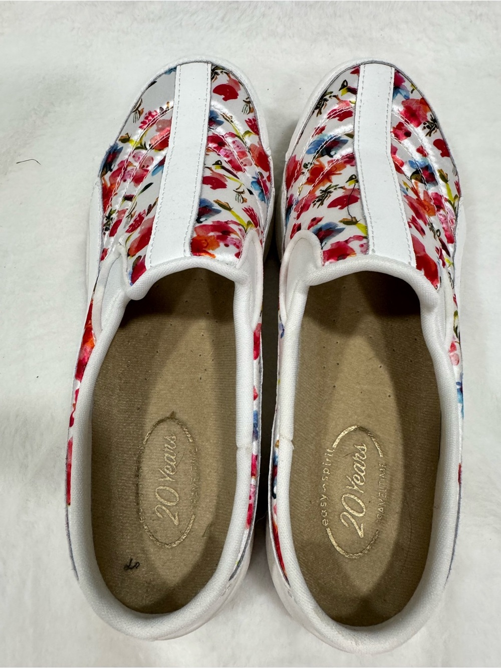 NWOT-Easy Spirit Floral Slip On..7.5